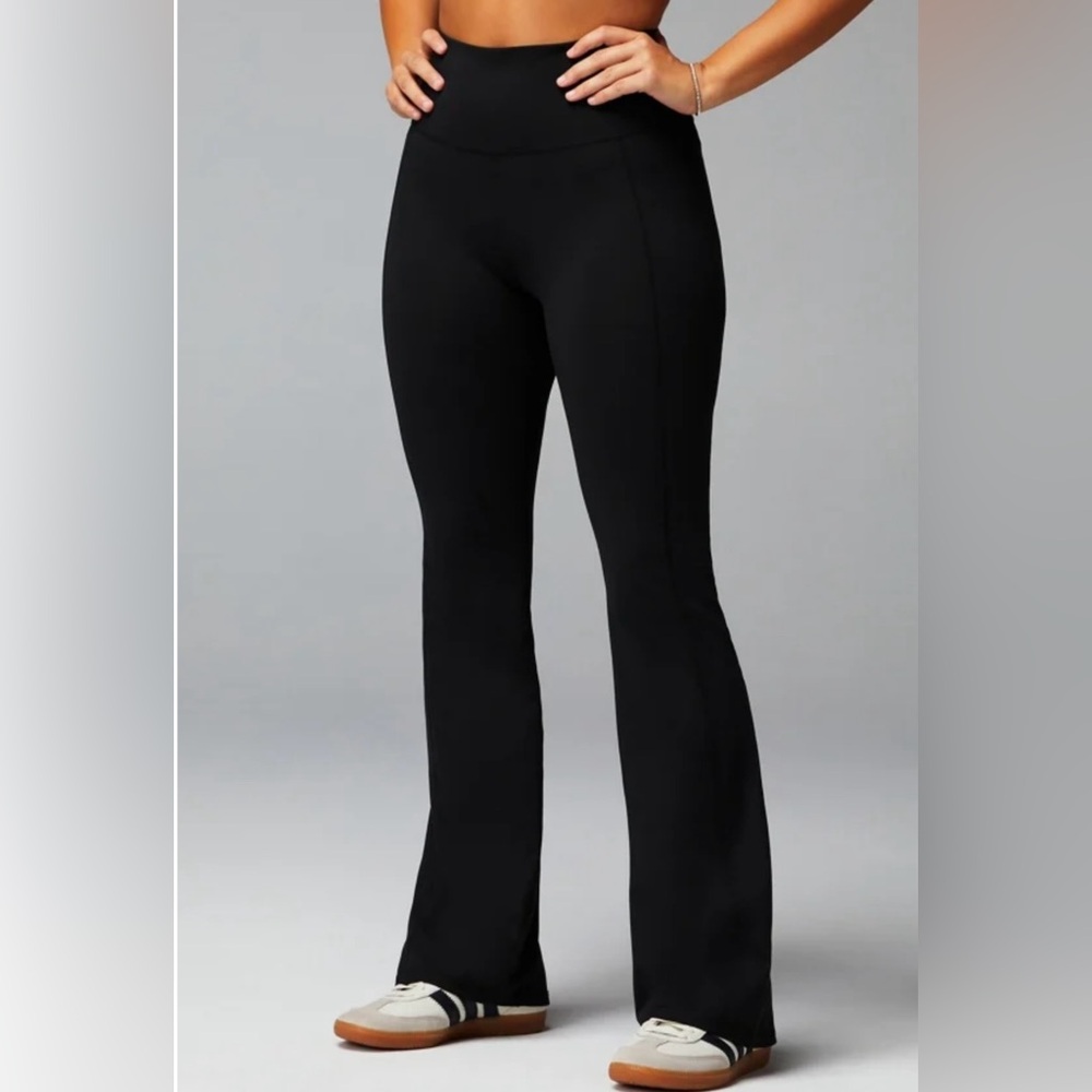 Fabletics Oasis PureLuxe High-Waisted Kick Flare Size L